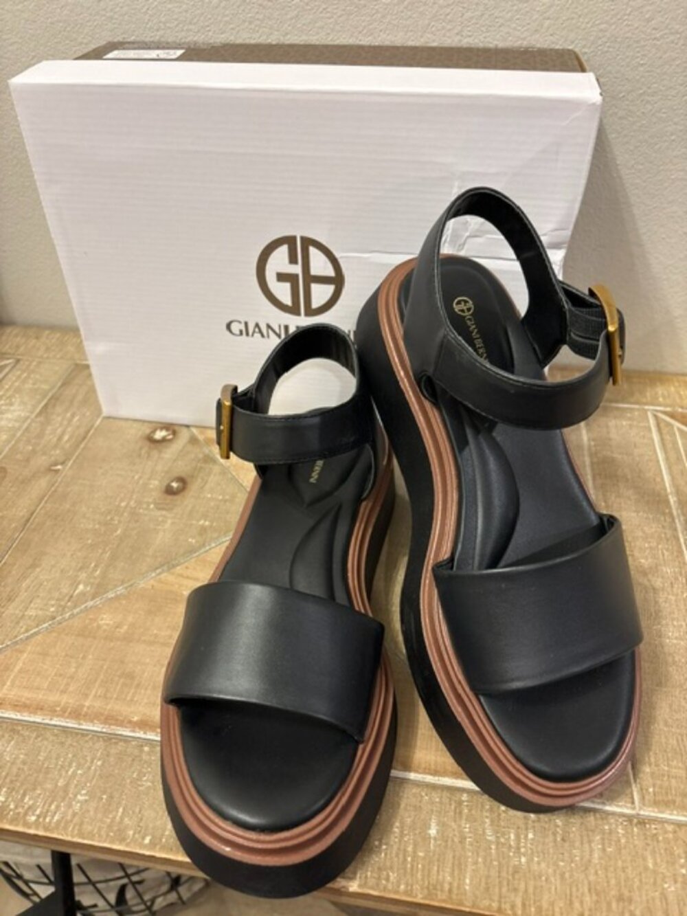 NEW Giani Bernini Tegann Black Beauty Platform Sandals Women 7.5